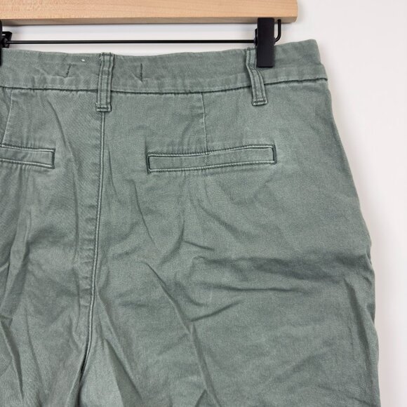 Gloria Vanderbilt Women's 5-Inch Chino Short Sage Green Size 12 - Picture 4 of 7